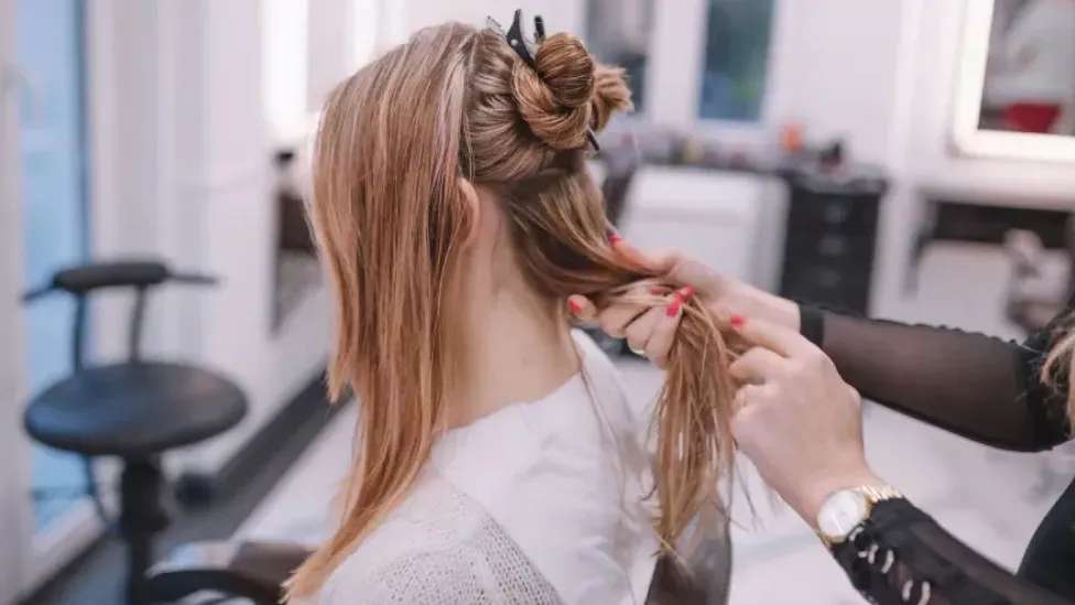 شینیون و آرایشگری